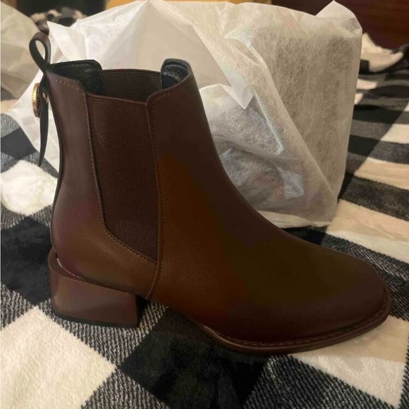 SHEIN Shoes - Elegant Brown Ankle Boots
